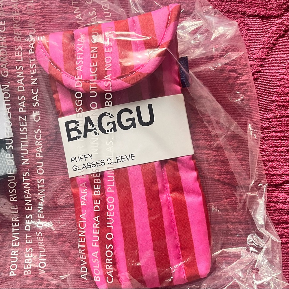 BAGGU Pink Striped Puffy Glasses Sleeve